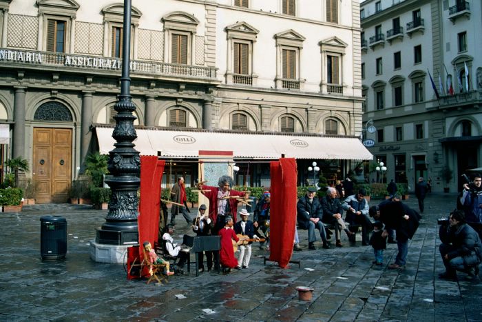 Piazza Republica on Sunday